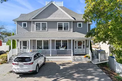 2-4 Gracie Ln #4, Swampscott, MA 01907 - Photo 1