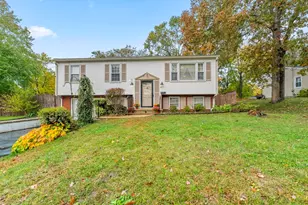 8 Holly Tree Ln, New Bedford, MA 02745 - Photo 1