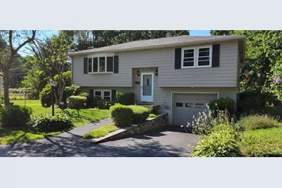 35 Park Ave, Reading, MA 01867 - Photo 1