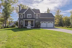 679 County St, Seekonk, MA 02771 - Photo 1