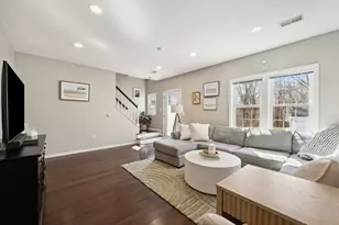 354 Tilden Commons Ln, Braintree, MA 02184 - Photo 1