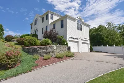 4 Chartwell Cir, Shrewsbury, MA 01545 - Photo 1