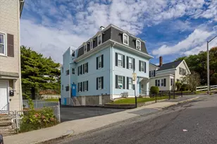 35 Shelby St, Worcester, MA 01605 - Photo 1