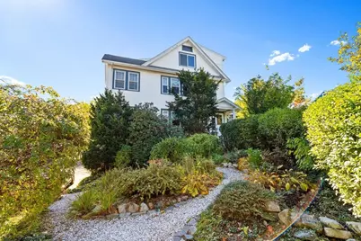 87 Templeton Pkwy #3, Watertown, MA 02472 - Photo 1