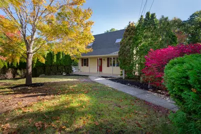 103 Mayflower Ln, Wareham, MA 02538 - Photo 1