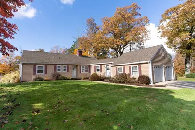 1 Leslie Ln, Sturbridge, MA 01566 - Photo 1