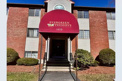 1410 Skyline Dr #9, Lowell, MA 01854 - Photo 1