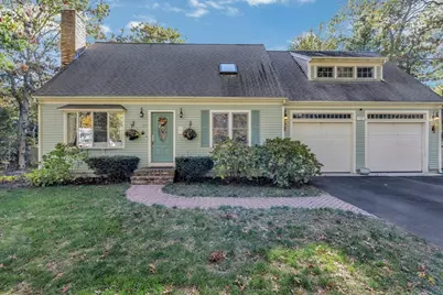 20 Windsor Way, Mashpee, MA 02649 - Photo 1