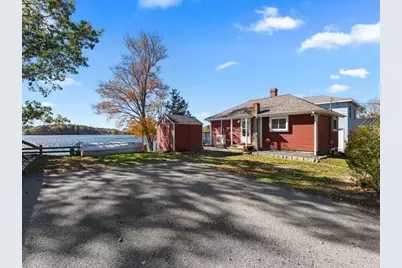 25 Ocean Ave, Halifax, MA 02338 - Photo 1