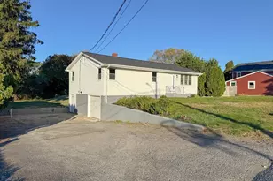 19 Richard Rd, Swansea, MA 02777 - Photo 1