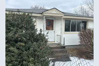 5 Lafayette Ave, Lawrence, MA 01843 - Photo 1