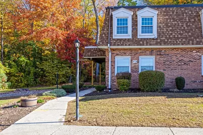 39 W Summit St #36, South Hadley, MA 01075 - Photo 1