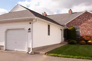 25 Castle Hill Rd, Agawam, MA 01001 - Photo 1