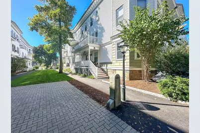 34 Stanton Rd. #3, Brookline, MA 02445 - Photo 1