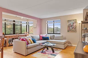 100 Ledgewood Dr, Stoneham, MA 02180 - Photo 1