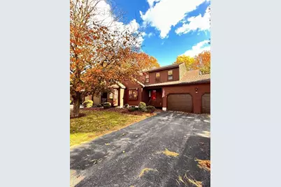 15 Hawthorne Vlg #D, Franklin, MA 02038 - Photo 1