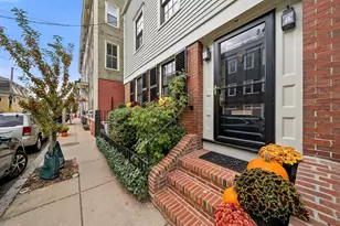 77 Russell St, Boston, MA 02129 - Photo 1