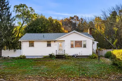 167 Center St, Groveland, MA 01834 - Photo 1