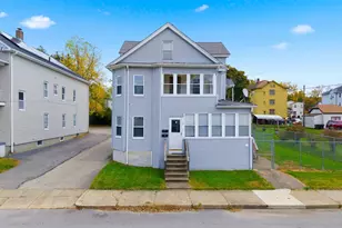 31 Whitcomb St, Webster, MA 01570 - Photo 1