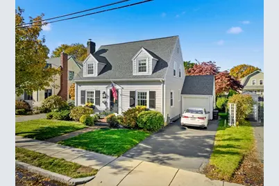 37 Hobomack Rd, Quincy, MA 02169 - Photo 1