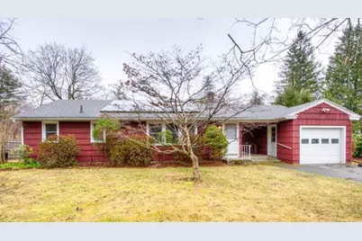 4 Muzzy St, Spencer, MA 01562 - Photo 1