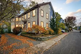 17 Madison St, Newburyport, MA 01950 - Photo 1