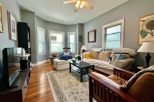 512 Centre St, Boston, MA 02130 - Photo 1