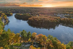 89 Lakeview Ave, Bellingham, MA 02019 - Photo 1