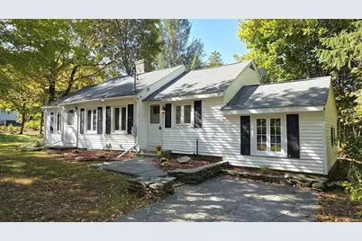 289 Richards Ave, Paxton, MA 01612 - Photo 1
