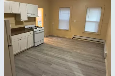 93 Arthur St #1E, Brockton, MA 02302 - Photo 1