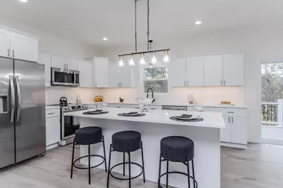 135 Thompson St, Palmer, MA 01069 - Photo 1