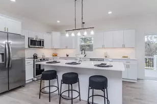 135 Thompson St, Palmer, MA 01069 - Photo 1