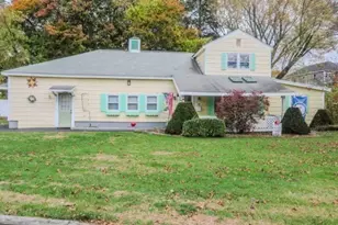 40 River St, Millbury, MA 01527 - Photo 1