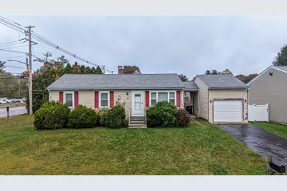 3 Elaine Ave, New Bedford, MA 02745 - Photo 1