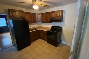 4 Edmonds Way, Gloucester, MA 01930 - Photo 1