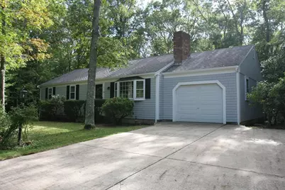 19 Oriole Ln, Barnstable, MA 02648 - Photo 1