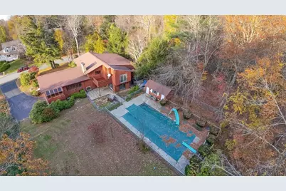 17 Crowningshield Dr, Paxton, MA 01612 - Photo 1