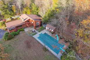 17 Crowningshield Dr, Paxton, MA 01612 - Photo 1