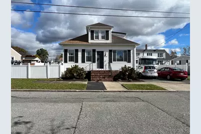 320 Oliver Street, New Bedford, MA 02745 - Photo 1