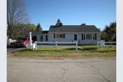 13 Pine St, Templeton, MA 01468 - Photo 1