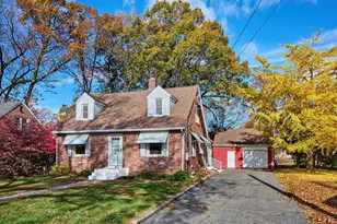 19 Cora St, West Springfield, MA 01089 - Photo 1