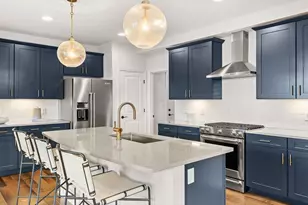 11 Sandtrap Cir, Walpole, MA 02081 - Photo 1