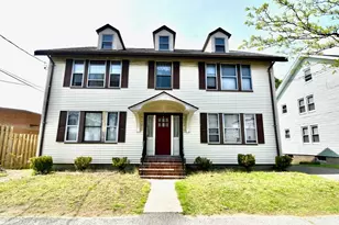 20 Hollis St, Quincy, MA 02171 - Photo 1