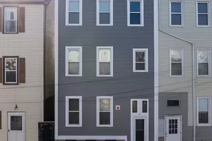 3 Murray Ct, Boston, MA 02128 - Photo 1