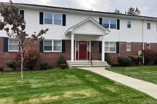 114 Colonial Cir, Chicopee, MA 01020 - Photo 1