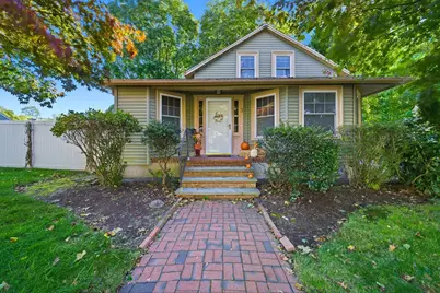 3 Corinne Pkwy, Middleborough, MA 02346 - Photo 1