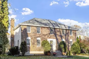 4 Alderbrook Ln, Methuen, MA 01844 - Photo 1