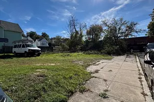 11 Dyer St, Fall River, MA 02720 - Photo 1