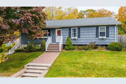 33 William St, Westport, MA 02790 - Photo 1