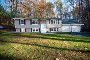 149 Turkey Hill Rd, Belchertown, MA 01007 - Photo 1